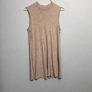 Light grey tank top